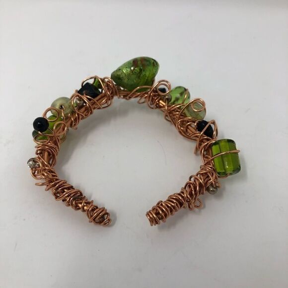 Bracelet Twisted Copper Wire Green Glass Beads - Picture 3 of 7